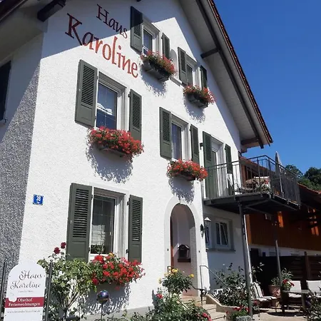 Obst- Und Karoline *